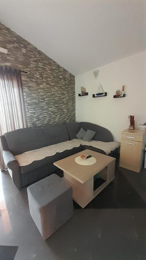 Apartmani Ivankovic 卡尔卢巴格 外观 照片